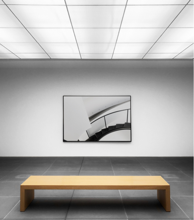 first-img-grid-desktop